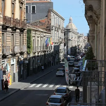 Green Apartment Catania * Катания